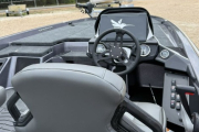 New 2025 Skeeter ZXR 21 SE Charcoal and White