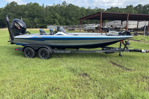 2026 Skeeter ZXE20 Silver w Electric Blue Stripes