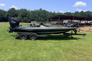 Used 2024 Skeeter ZXR20 Bass Boat Black Silver Green pinstripe